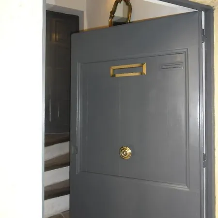 Mougins Village Lets Appartement *