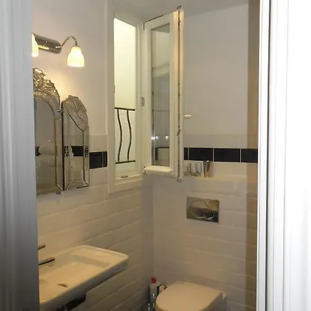 Mougins Village Lets Apartamento